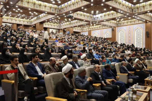 انسان سازی و تربیت نسل آینده برای نظام جمهوری اسلامی دو مأموریت مهم معلمان کشور 4