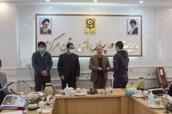 تجلیل از رتبه های برتر کنکور 5