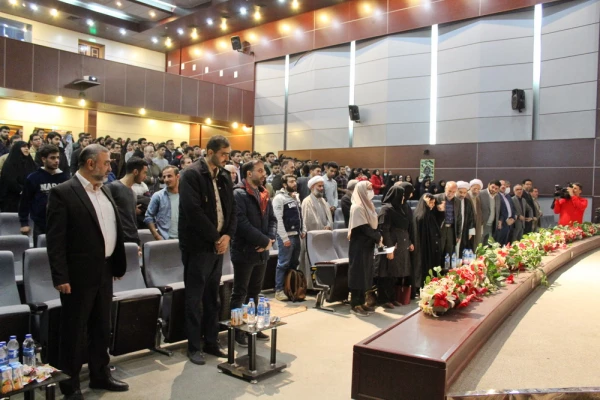 برگزاری آیین گرامیداشت هفته بسیج به همت بسیج دانشجویی 9