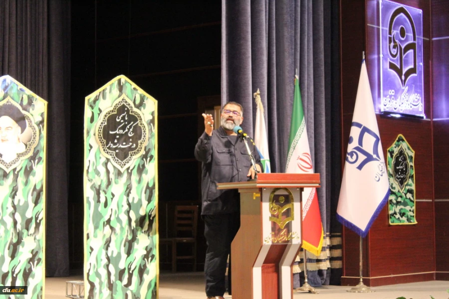 برگزاری آیین گرامیداشت هفته بسیج به همت بسیج دانشجویی 14