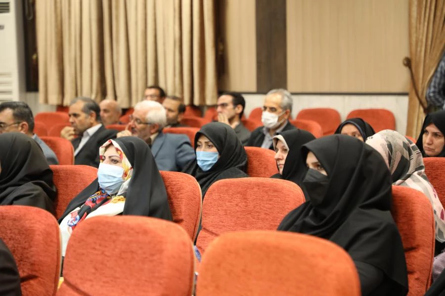 نشست صمیمی جمعی از اساتید دانشگاه فرهنگیان استان تهران با رییس دانشگاه فرهنگیان 9