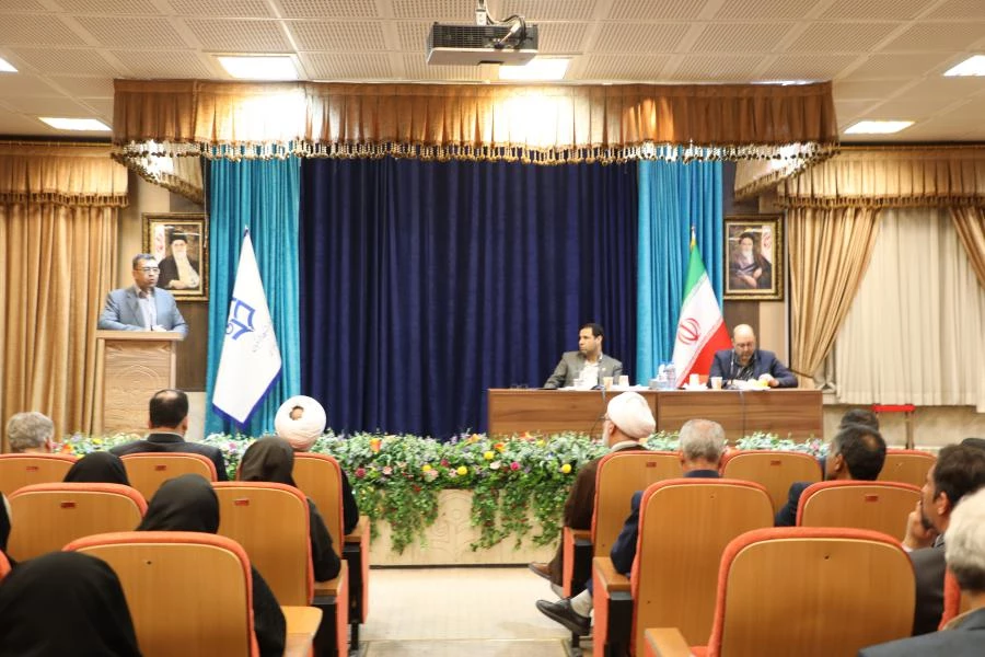 نشست صمیمی جمعی از اساتید دانشگاه فرهنگیان استان تهران با رییس دانشگاه فرهنگیان 11