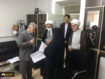 همراه با بازدید اعضای هیأت رئیسه از کانون ارزیابی دانشگاه فرهنگیان انجام شد:

ارزیابی سرپرستان شبانه روزی در کانون ارزیابی و توسعه دانشگاه فرهنگیان