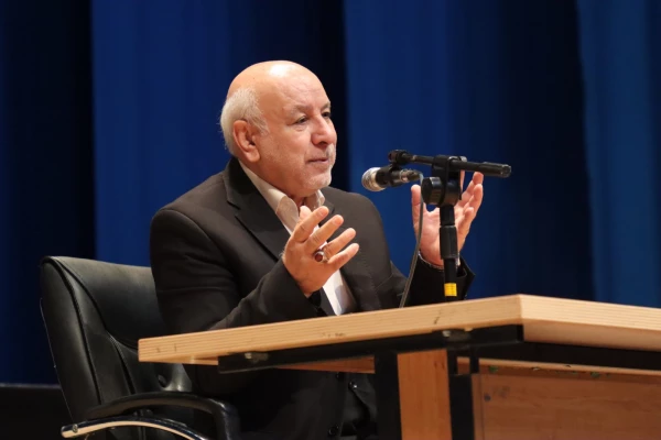 همایـش چگونه ایـران را جوان نگه داریم
 6