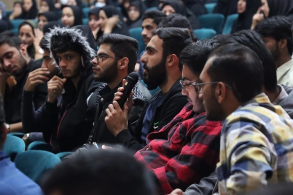 همایـش چگونه ایـران را جوان نگه داریم
 8