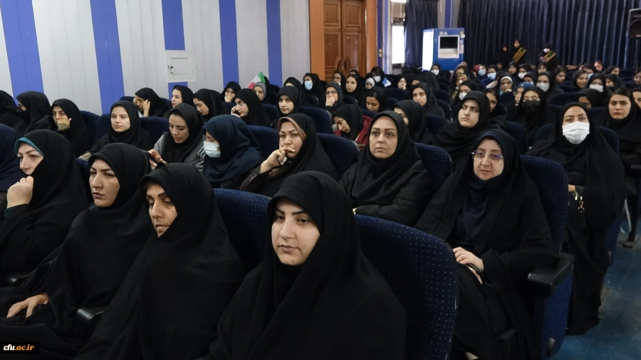 گردهمایی دانشجویان بسیجی و تجلیل از جهادگران سطح استان کردستان
 11