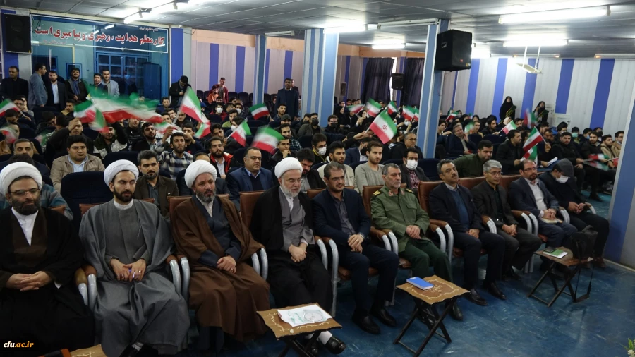 گردهمایی دانشجویان بسیجی و تجلیل از جهادگران سطح استان کردستان
 16