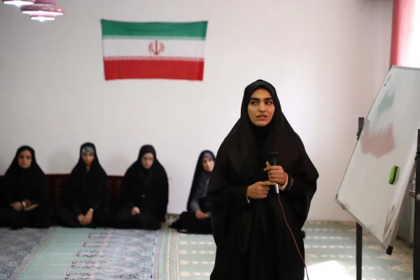 نشست صمیمی استاندار با دانشجویان پردیس شهید صدوقی کرمانشاه 8