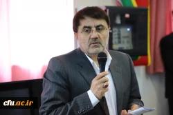 نشست صمیمی استاندار با دانشجویان پردیس شهید صدوقی کرمانشاه 9