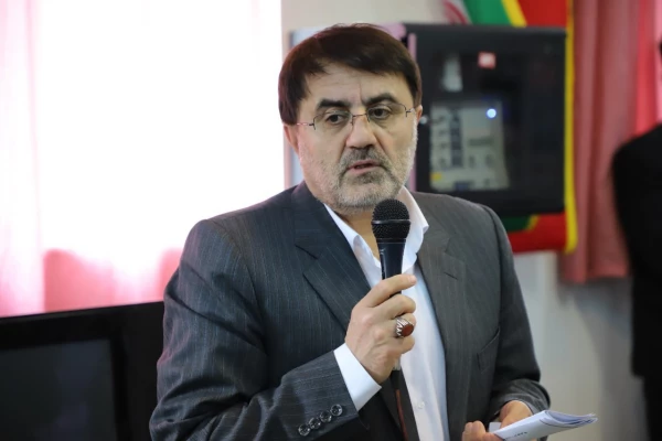 نشست صمیمی استاندار با دانشجویان پردیس شهید صدوقی کرمانشاه 9