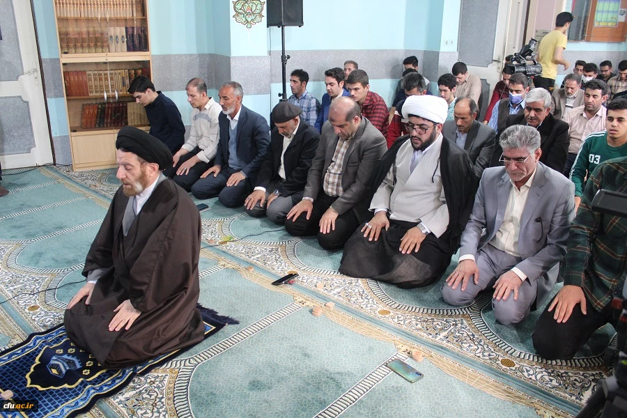 دیدار نماینده ولی فقیه و امام جمعه شهر خرم آباد با دانشجویان پردیس علامه طباطبایی لرستان  8