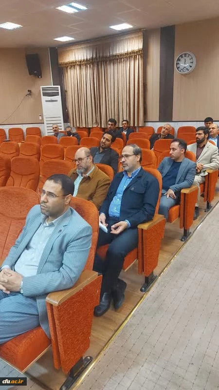 نشست تخصصی آدانش آفزایی آگاهی مسائل بین المللی حوزه دیپلماسی علمی آموزشی در عرصه سیاست 2