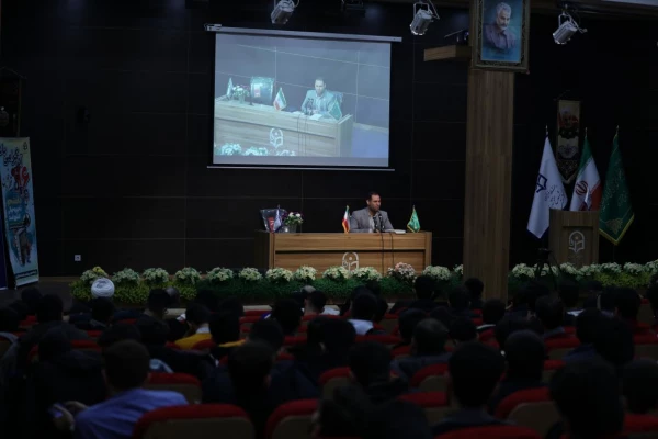 روز دانشجو، روز دشمن شناسی  14