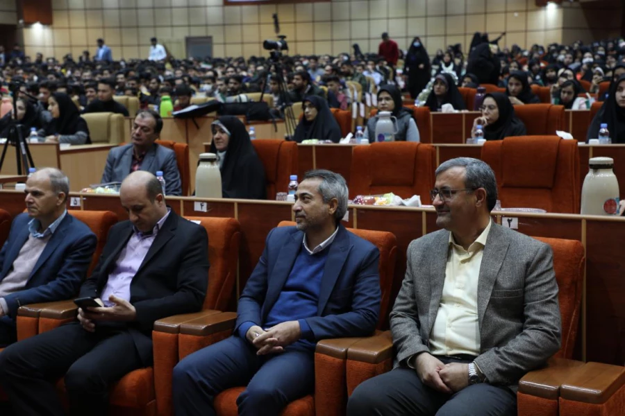 روز دانشجو، روز پاسخگویی مسئولانه 15