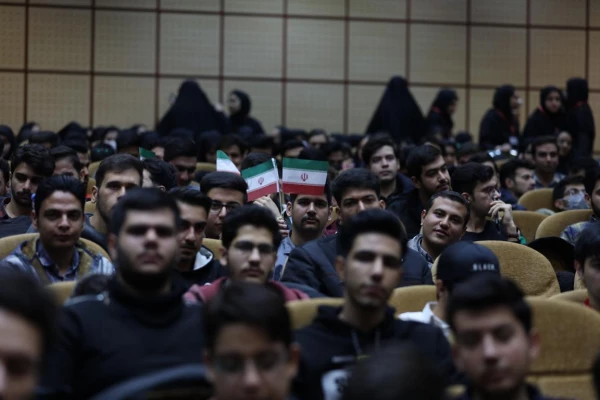 روز دانشجو، روز پاسخگویی مسئولانه 16