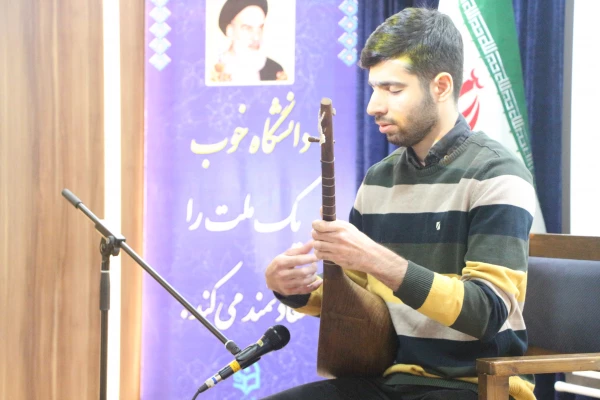 جشن روز دانشجو با حضور پرشور دانشجومعلمان پردیس آیت الله خامنه ای برگزار شد. 5