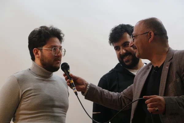 جشن روز دانشجو با حضور پرشور دانشجومعلمان پردیس آیت الله خامنه ای برگزار شد. 6