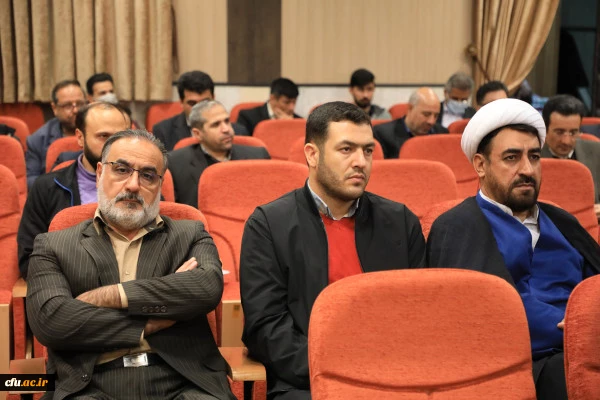 نشست تخصصی تحت عنوان ایران درگیر بزرگترین جنگ تاریخ 4