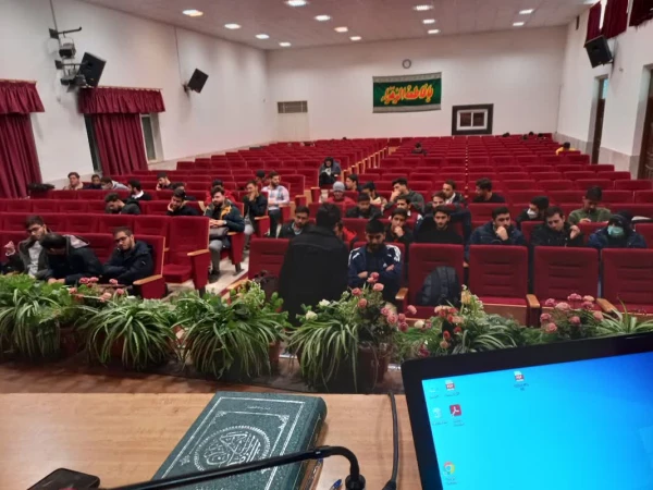 کارگاه آشنایی با ترجمه و تفسیر قران کریم بر مبنای ساحت های ششگانه سند تحول بنیادین تشکیل شد 6