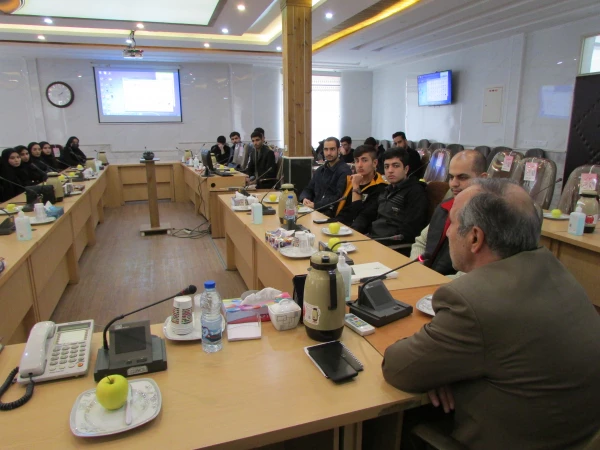 هدایت، حمایت و کمک به اثرگذاری از وظایف بنیاد نخبگان است 7