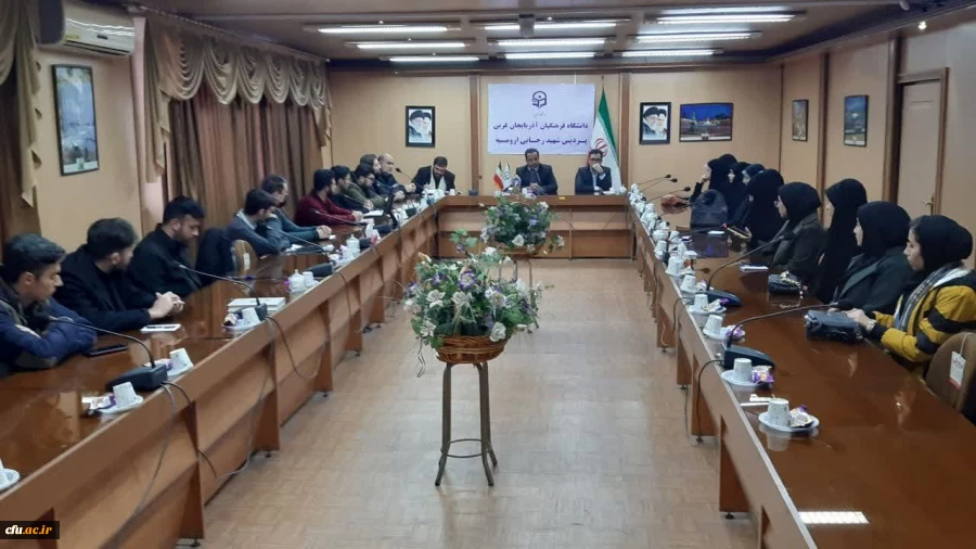 جلسه پرسش و پاسخ دانشجومعلمان استان با معاونت علمی بسیج فرهنگیان کل کشور 3