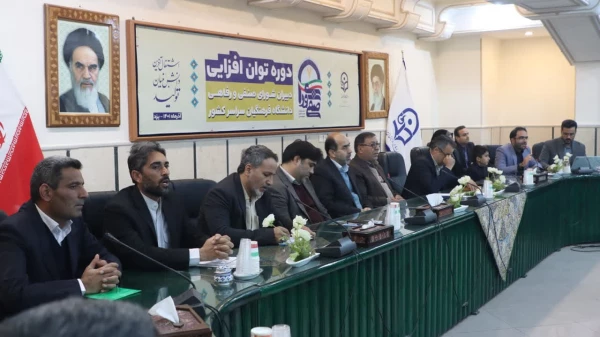 دوره توان افزایی دبیران منتخب شوراهای صنفی – رفاهی دانشگاه فرهنگیان سراسر کشور
 5