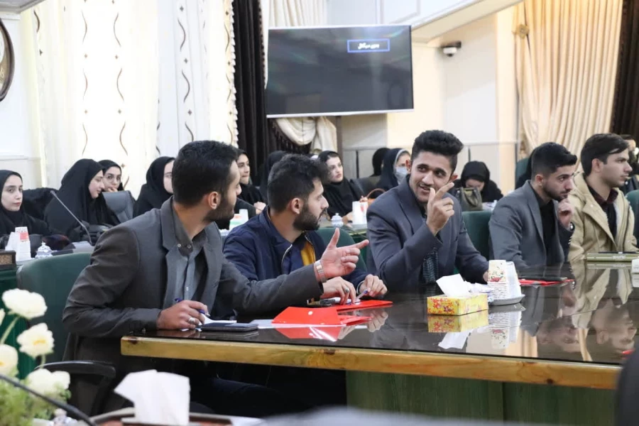 دوره توان افزایی دبیران منتخب شوراهای صنفی – رفاهی دانشگاه فرهنگیان سراسر کشور
 16