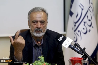 قائم مقام ستاد اقامه نماز کشور  عنوان کرد:

جایگاه دانشگاه فرهنگیان برای شناخت عوامل فرهنگی و اجتماعی، اقبال و ادبار نسل نو نسبت به اقامه نماز