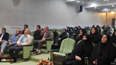 نشست هم اندیشی مدیران مدارس مجری کارورزی در پریس آیت الله کمالوند لرستان