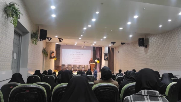 نشست هم اندیشی مدیران مدارس مجری کارورزی در پریس آیت الله کمالوند 3