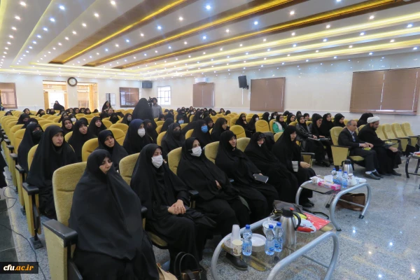 دانشگاه فرهنگیان الگوی پیشرو، پیش آهنگ، روز آمد و آزاد منش در جامعه باشد
 2