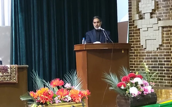 دکتر توان درمراسم گرامیداشت هفته پژوهش دردانشگاه فرهنگیان کرمان :
پویایی جامعه درتوجه و اهمیت دادن به امر پژوهش وتحقیقات دارد 2