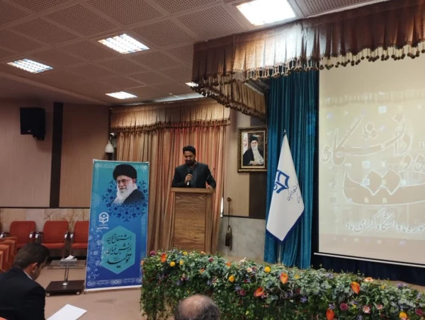 وحدت حوزه و دانشگاه در زمینه همکاری های علمی بین المللی نیز موثر است 2