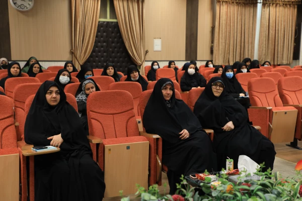 زنان زمینه ساز تمدن با ساختن فرهنگ جامعه 4