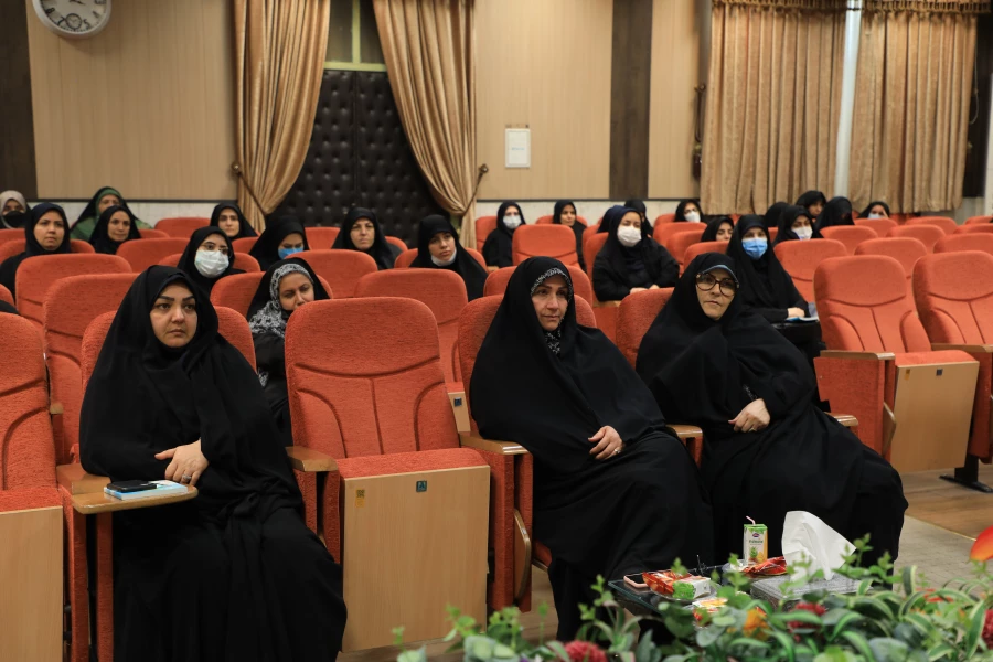 زنان زمینه ساز تمدن با ساختن فرهنگ جامعه 4