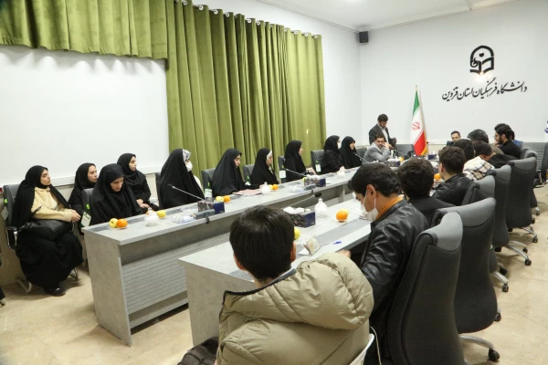 وظیفه خطیر دانشجومعلمان در تبیین چالش های اقتصادی و ایجاد فضای گفتمان سازی 2