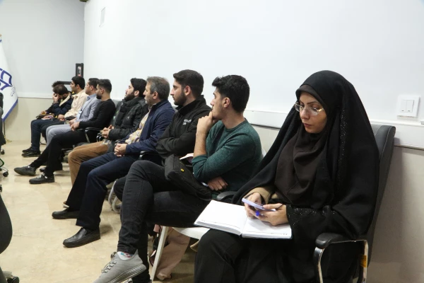 وظیفه خطیر دانشجومعلمان در تبیین چالش های اقتصادی و ایجاد فضای گفتمان سازی 6