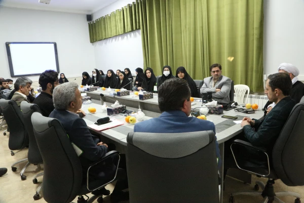 وظیفه خطیر دانشجومعلمان در تبیین چالش های اقتصادی و ایجاد فضای گفتمان سازی 7