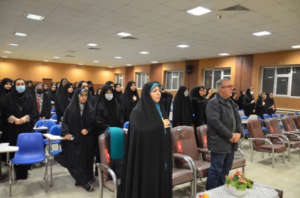 یادواره شهدا همراه با اجتماع دانشجو معلمان زینبی
 3