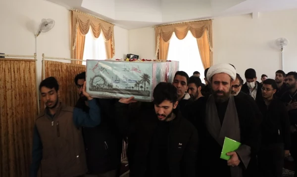 مراسم وداع با شهید گمنام در مرکز مدنی(ره) قم
 5