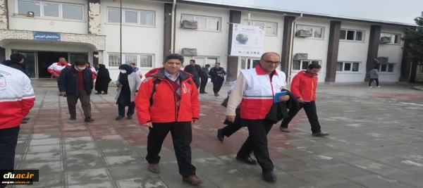مانور ایمنی در برابر زلزله در دانشگاه فرهنگیان پردیس شهید بهشتی زنجان برگزار شد 2