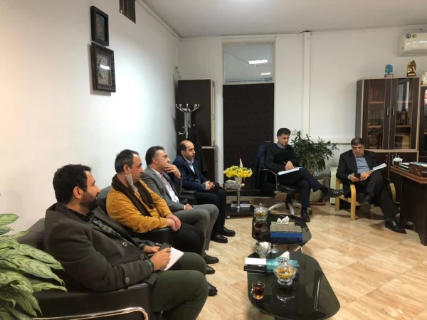 جلسه کارگروه متشکل از حوزه های حقوقی، هوشمندسازی، حراست و معاونت های طرح و برنامه و توسعه منابع و  دانشجویی در دفتر معاونت نظارت، ارزیابی و تضمین کیفیت برگزار شد. 4