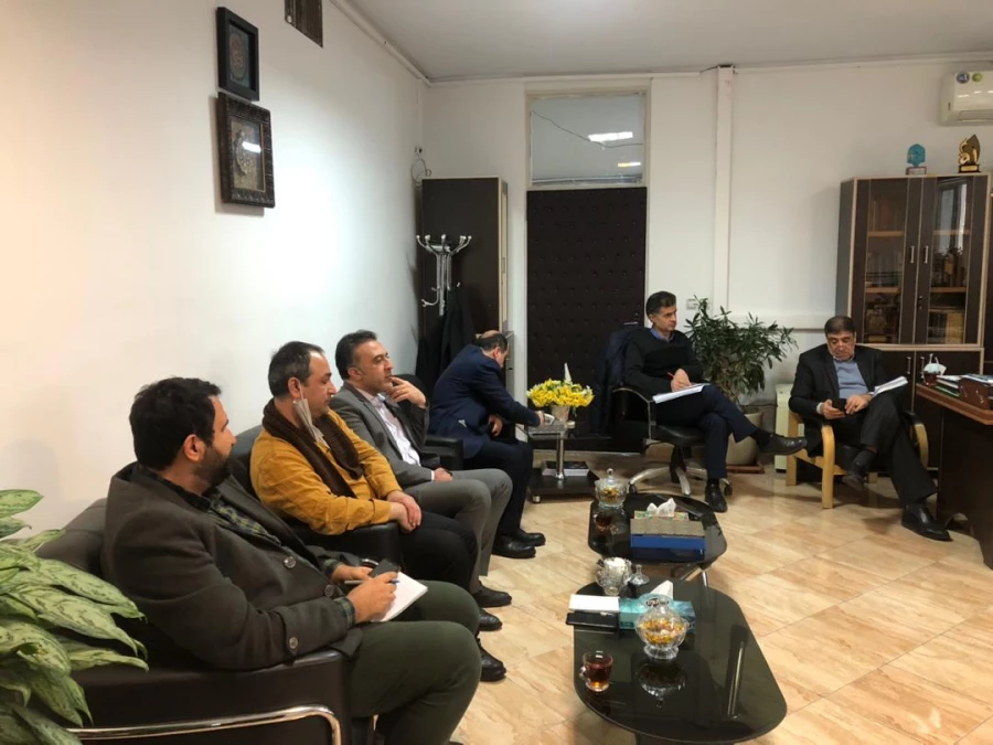 جلسه کارگروه متشکل از حوزه های حقوقی، هوشمندسازی، حراست و معاونت های طرح و برنامه و توسعه منابع و  دانشجویی در دفتر معاونت نظارت، ارزیابی و تضمین کیفیت برگزار شد. 5