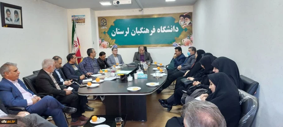 جلسه شورای پژوهش و فناوری و کمیته علمی دانشگاه فرهنگیان لرستان  3