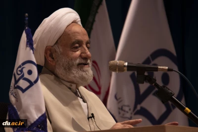 حجت الاسلام والمسلمین قرائتی در دانشگاه فرهنگیان یزد:

معلمی شغل نیست بلکه عبادت است
