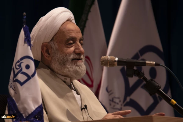 معلمی شغل نیست بلکه عبادت است
 3