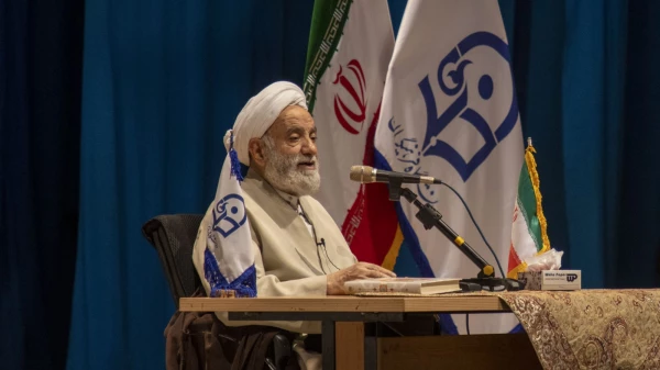 معلمی شغل نیست بلکه عبادت است
 4