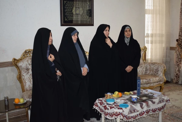 دیدار سرپرست مدیریت دانشگاه فرهنگیان کرمانشاه با خانواده شهید عبدالملکی 5