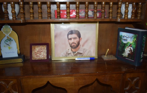 دیدار سرپرست مدیریت دانشگاه فرهنگیان کرمانشاه با خانواده شهید عبدالملکی 7