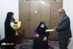 دیدار مسئولان دانشگاه فرهنگیان استان بوشهر با خانواده شهید فشنگ ساز  5